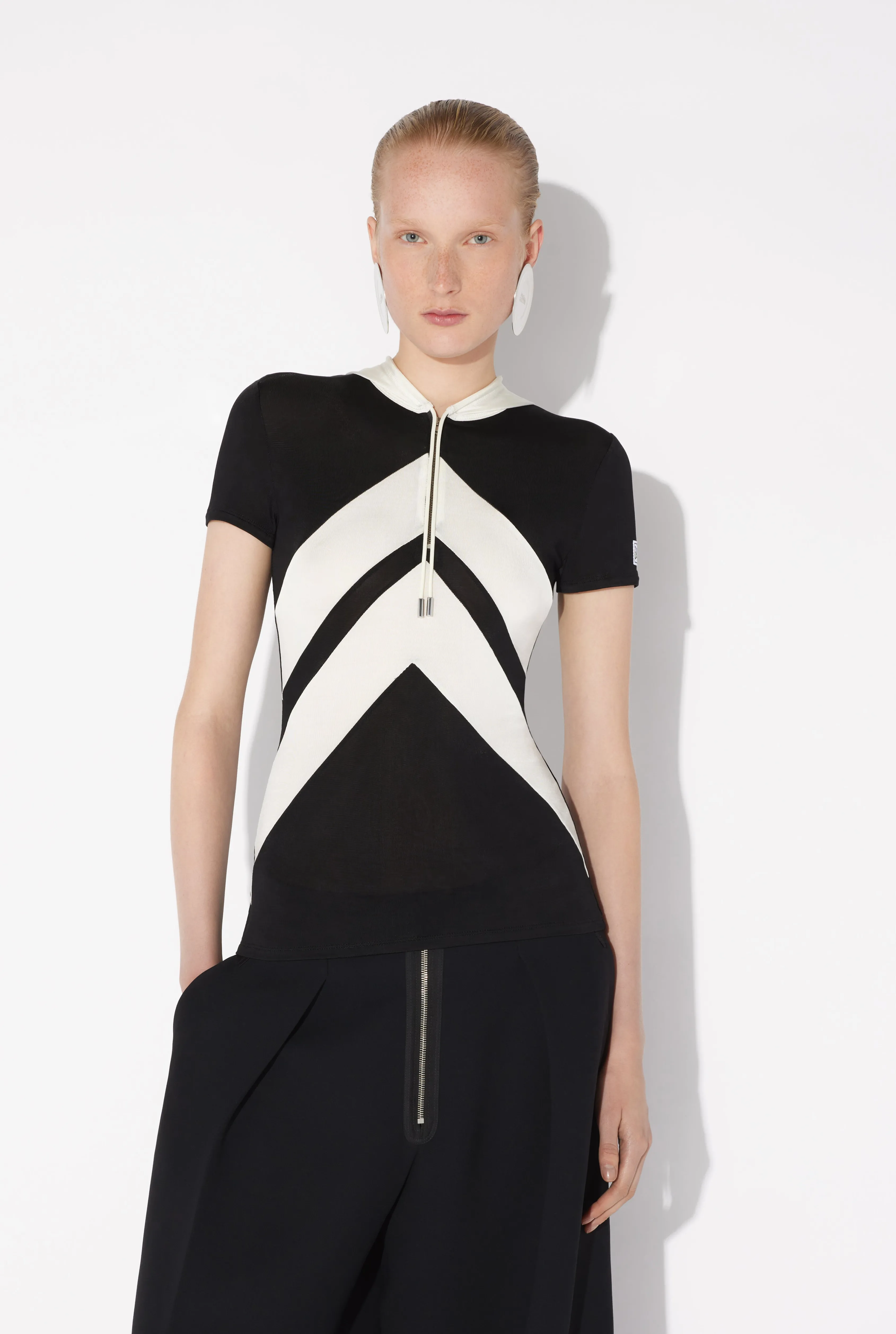 Jean Paul The Black T-Shirt with Chevrons White/Black Best