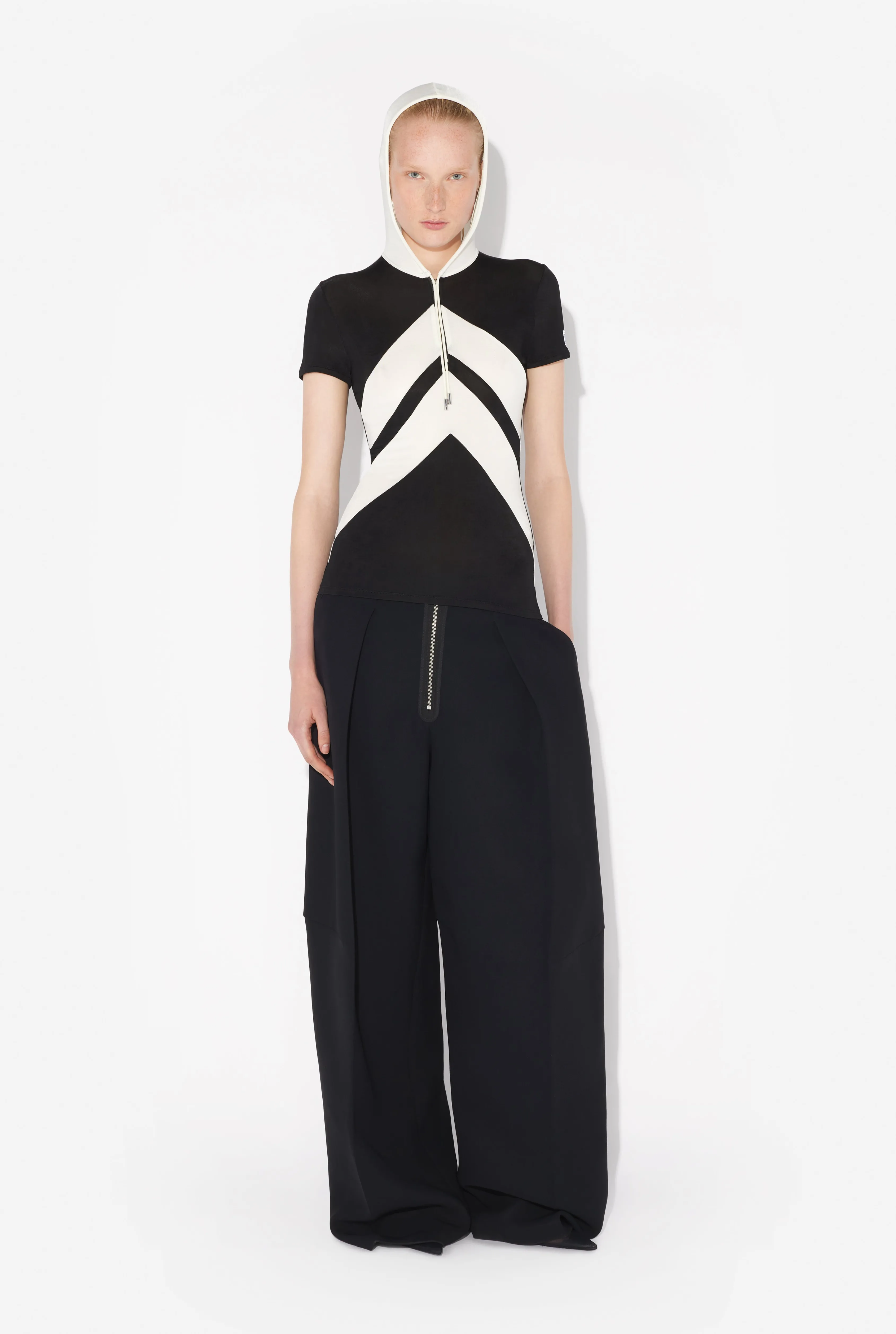 Jean Paul The Black T-Shirt with Chevrons White/Black Best